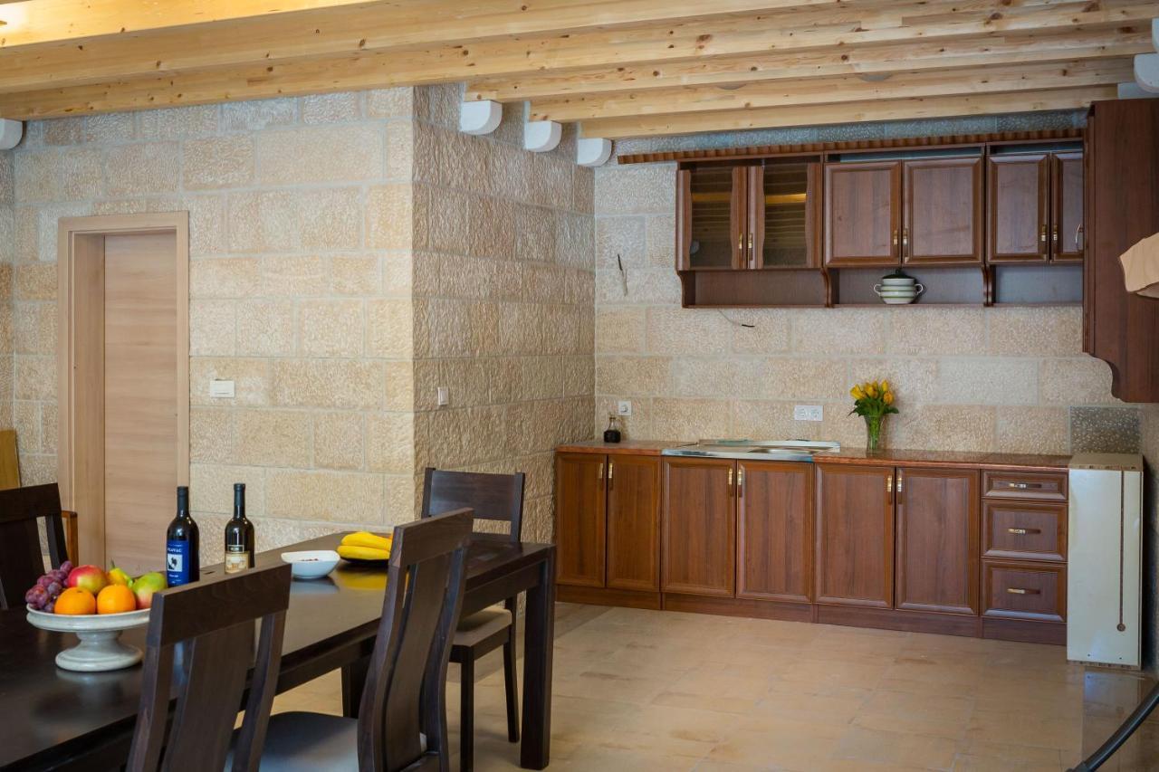 מילנה Luxury Stone Villa Nevija 2022 Private Villa מראה חיצוני תמונה