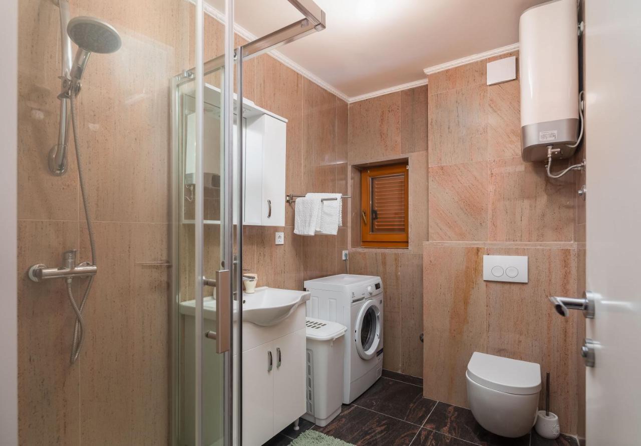 מילנה Luxury Stone Villa Nevija 2022 Private Villa מראה חיצוני תמונה