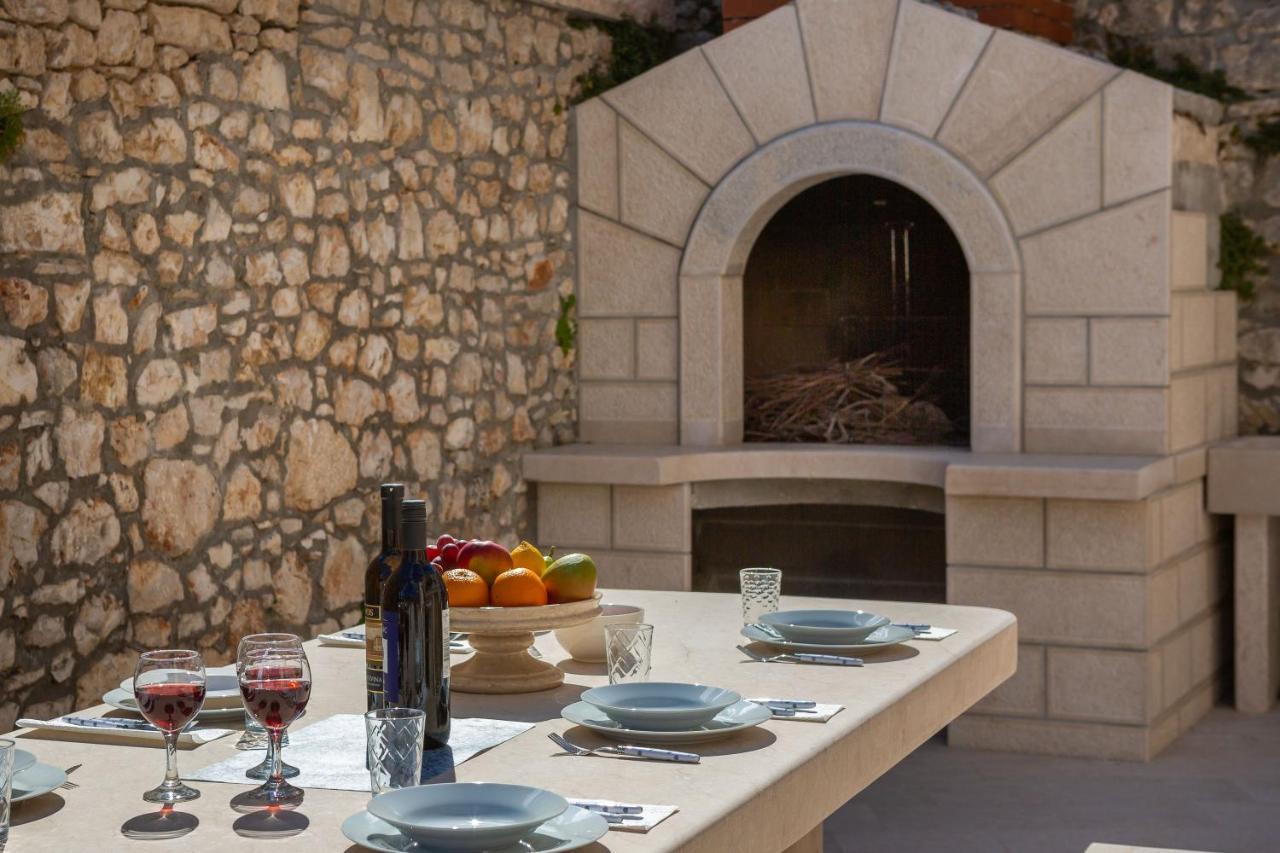 מילנה Luxury Stone Villa Nevija 2022 Private Villa מראה חיצוני תמונה