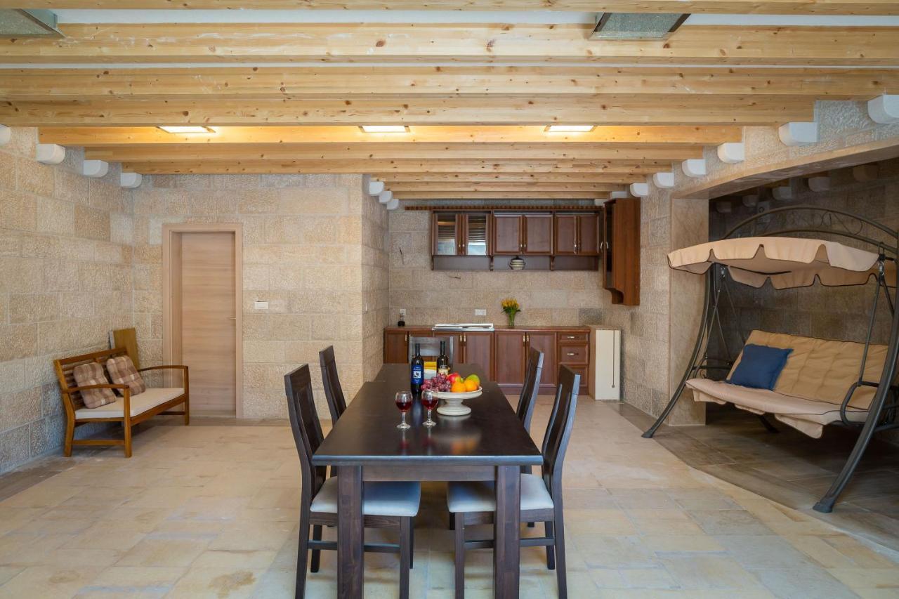 מילנה Luxury Stone Villa Nevija 2022 Private Villa מראה חיצוני תמונה
