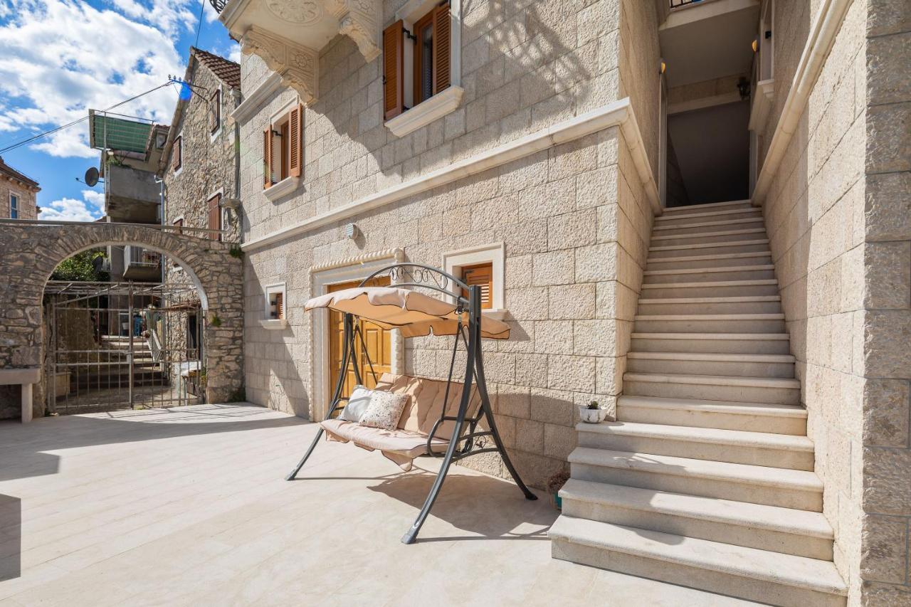 מילנה Luxury Stone Villa Nevija 2022 Private Villa מראה חיצוני תמונה