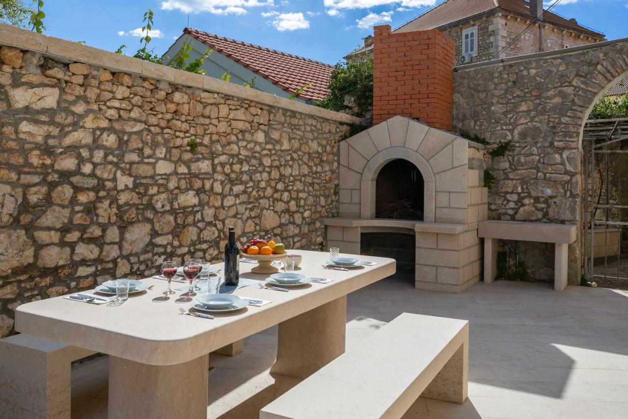 מילנה Luxury Stone Villa Nevija 2022 Private Villa מראה חיצוני תמונה