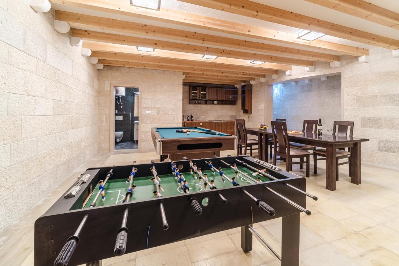 מילנה Luxury Stone Villa Nevija 2022 Private Villa מראה חיצוני תמונה