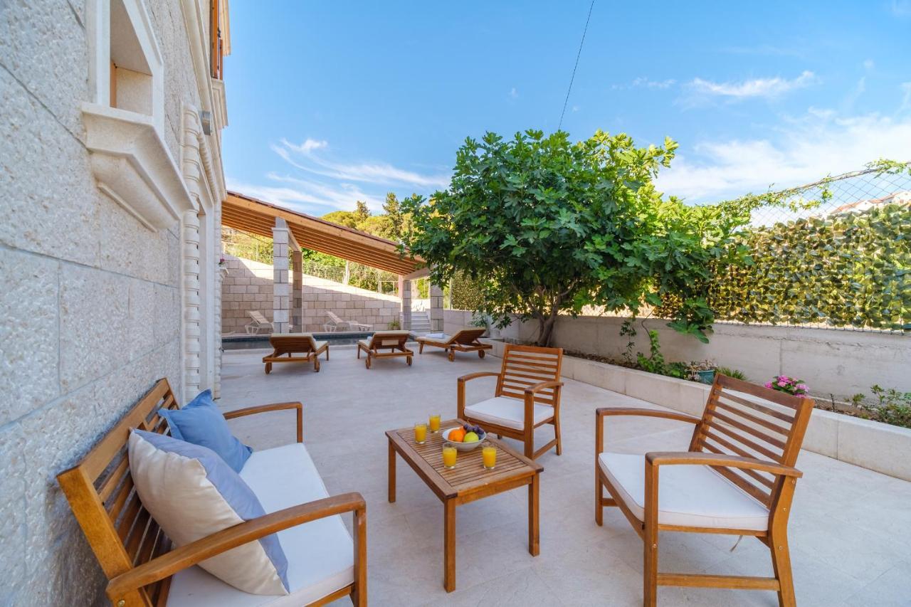 מילנה Luxury Stone Villa Nevija 2022 Private Villa מראה חיצוני תמונה