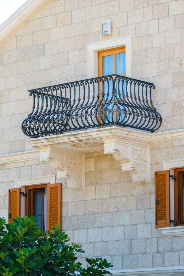 מילנה Luxury Stone Villa Nevija 2022 Private Villa מראה חיצוני תמונה