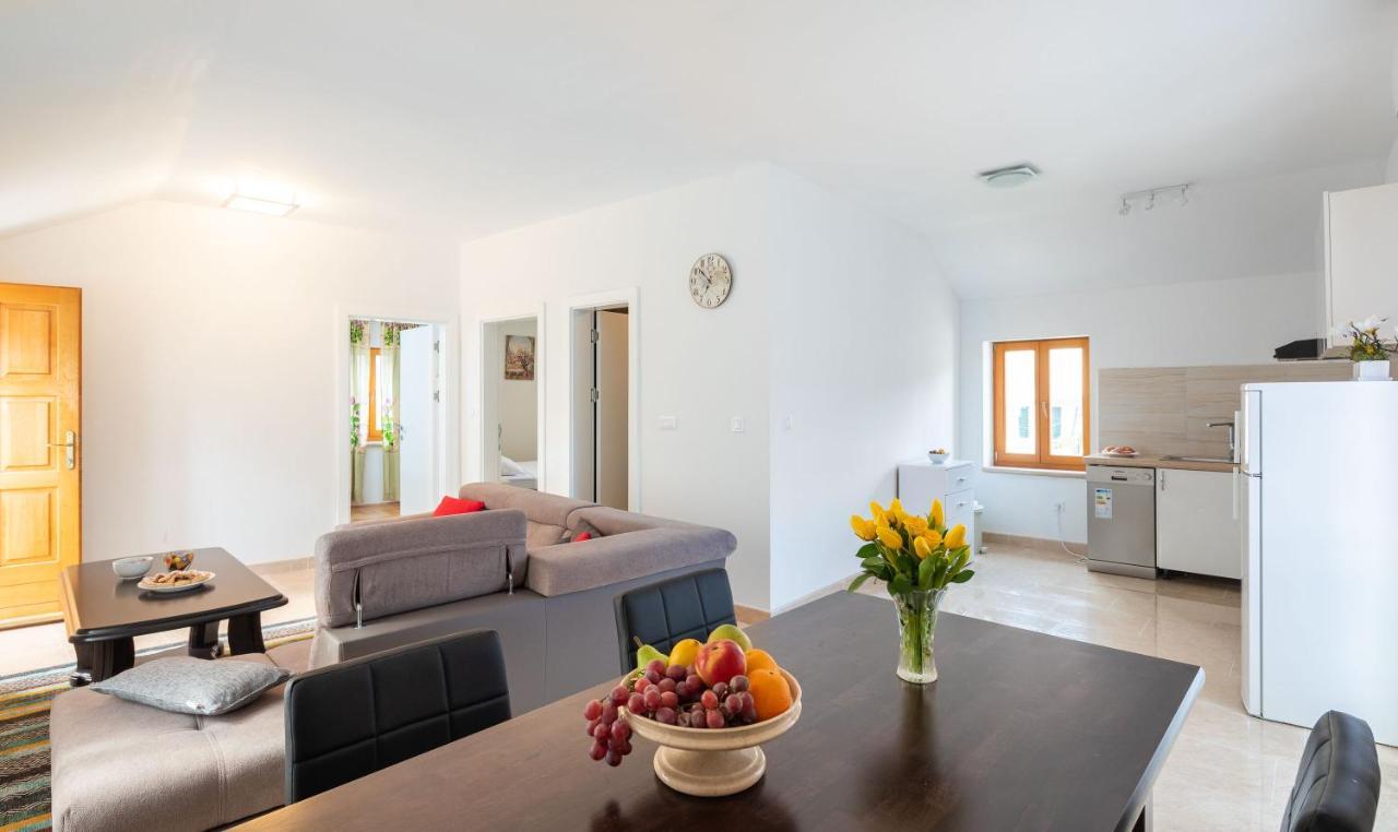 מילנה Luxury Stone Villa Nevija 2022 Private Villa חדר תמונה