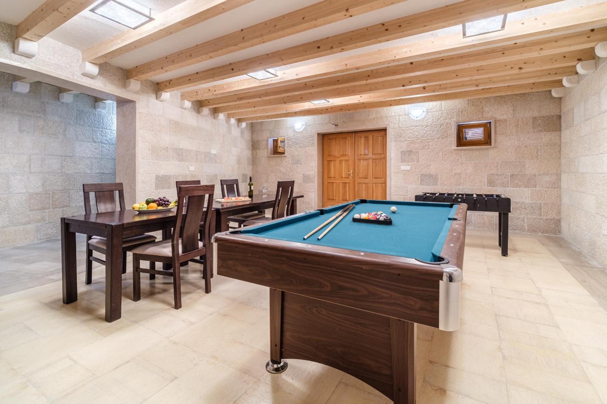 מילנה Luxury Stone Villa Nevija 2022 Private Villa מראה חיצוני תמונה