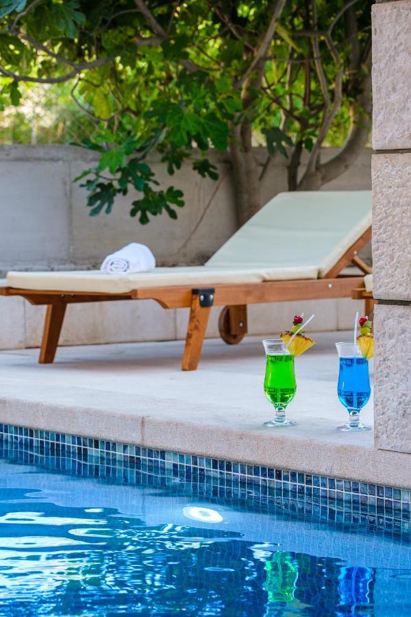 מילנה Luxury Stone Villa Nevija 2022 Private Villa מראה חיצוני תמונה